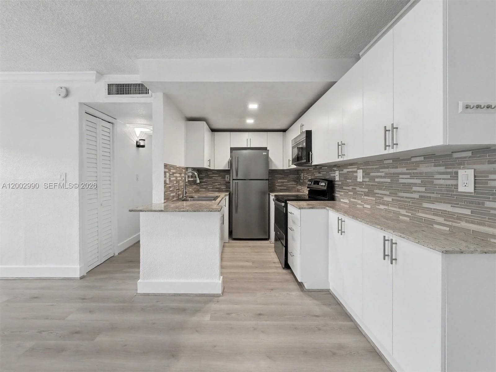606 W 81st St # 120, Hialeah FL 33014 — 2