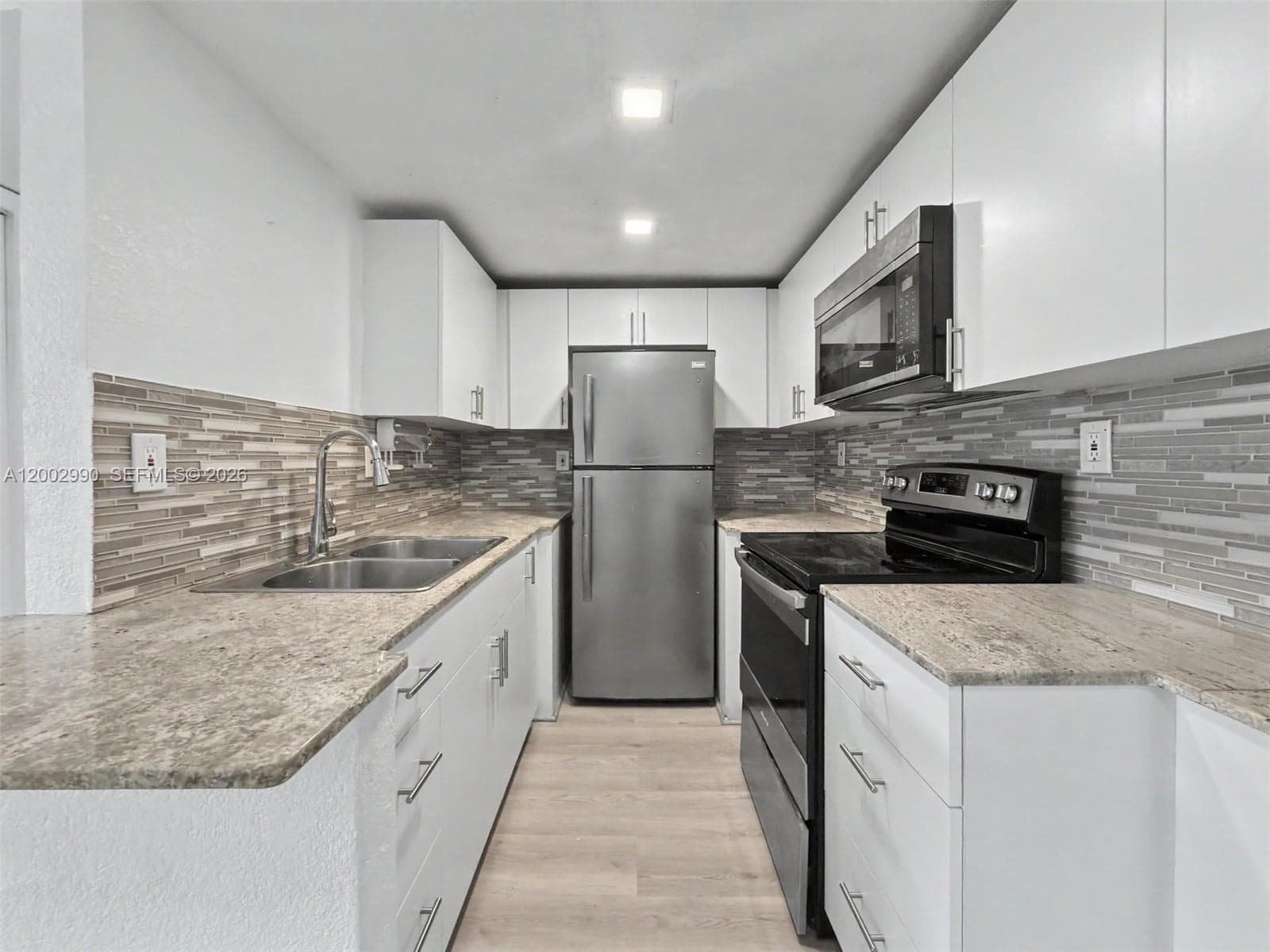 606 W 81st St # 120, Hialeah FL 33014 — 1