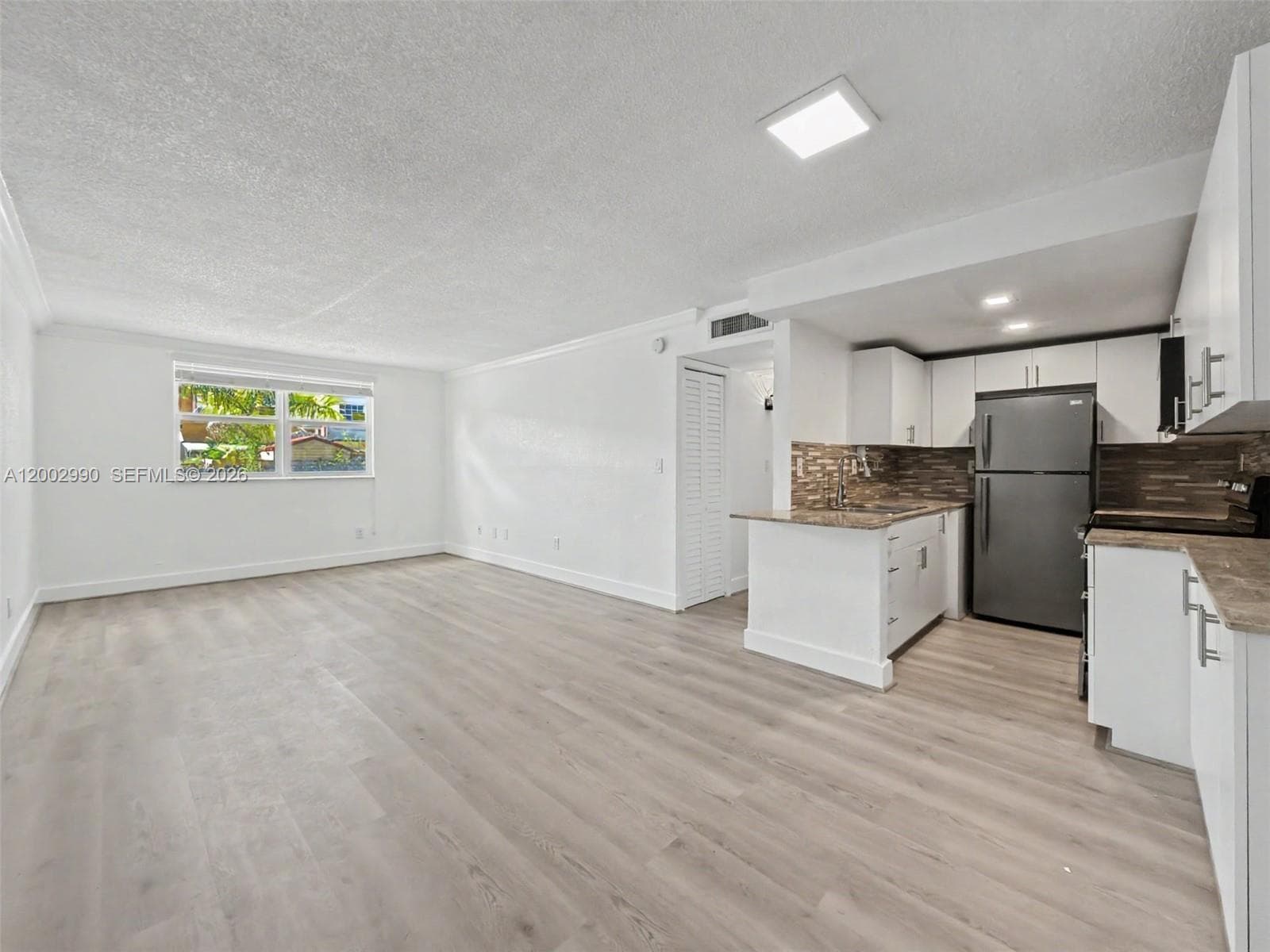 606 W 81st St # 120, Hialeah FL 33014 — 9