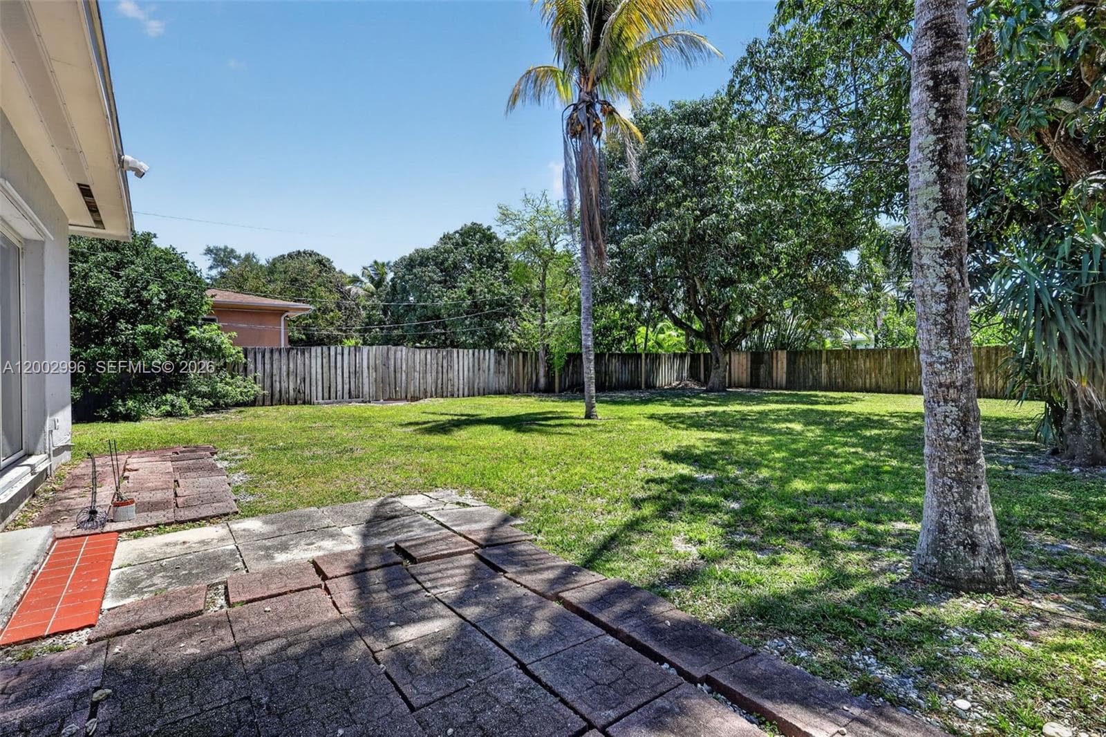 172 NW 116th St, Miami FL 33168 — 25