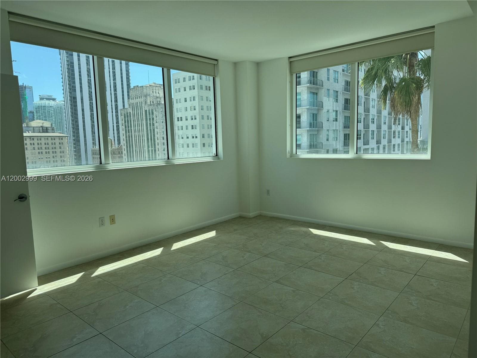 253 NE 2nd St # 1108, Miami FL 33132 — 4