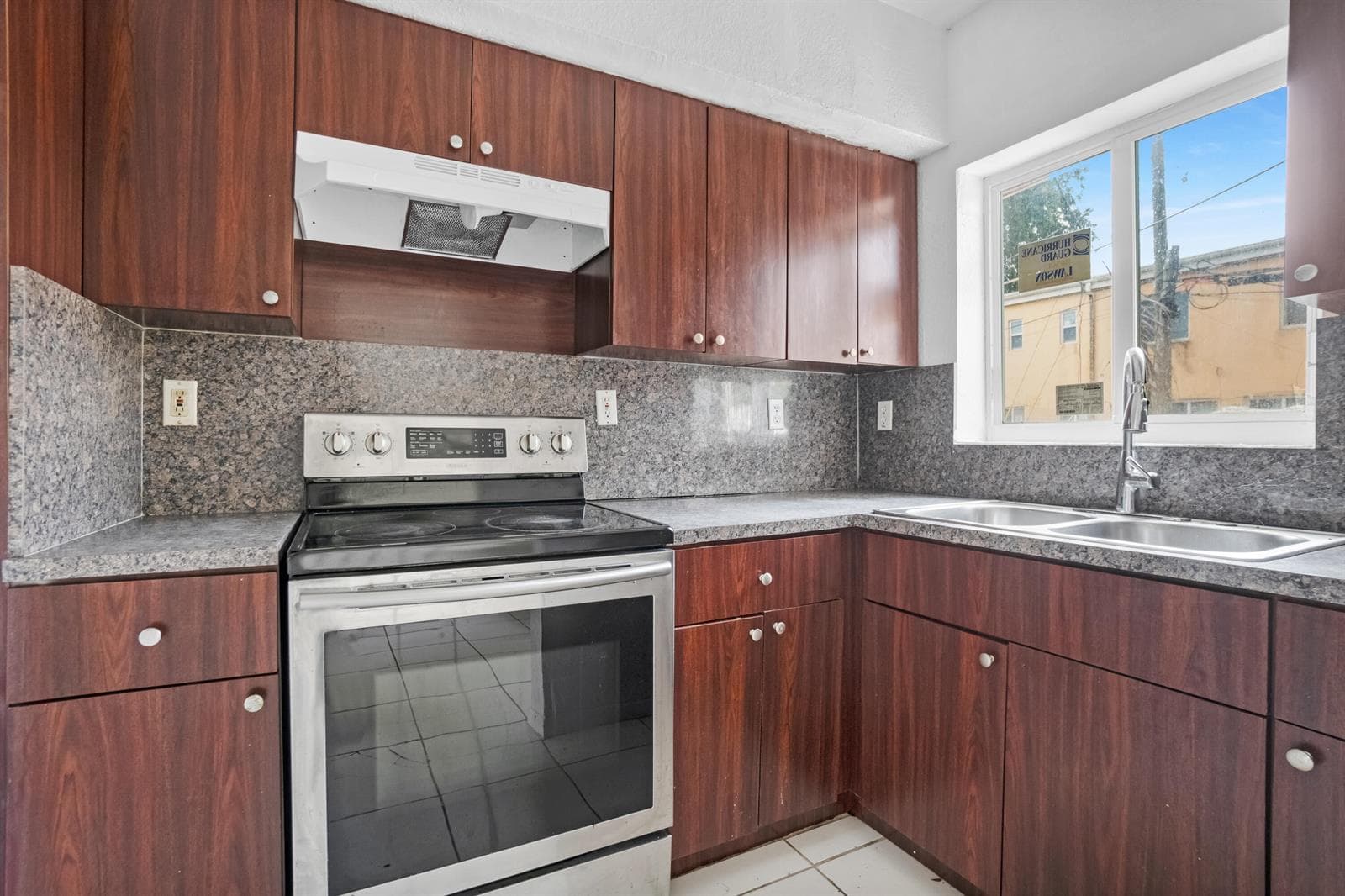 306 NW 84th Terrace # 306, Miami FL 33150 — 1