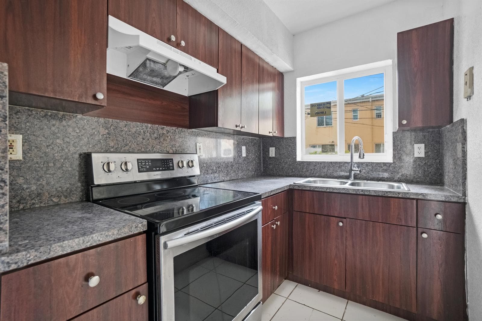 306 NW 84th Terrace # 306, Miami FL 33150 — 5