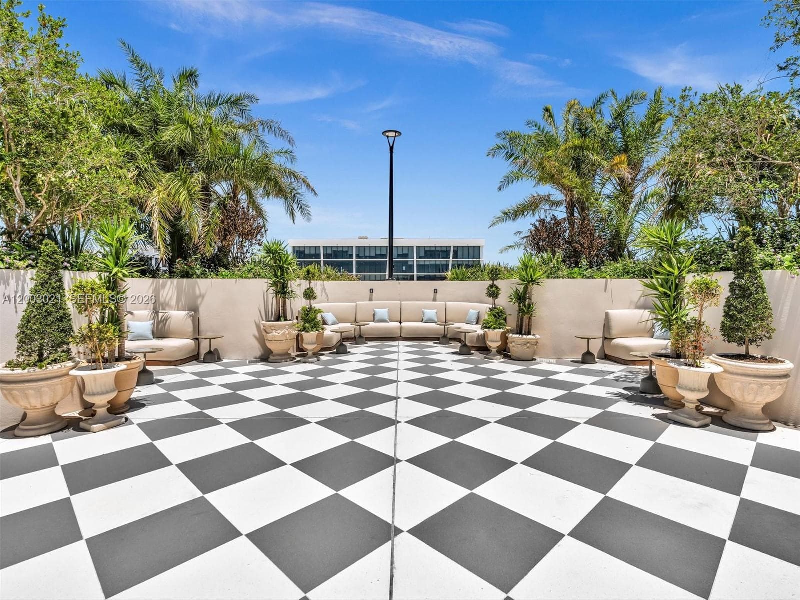 2700 NW 2nd Ave # 439, Miami FL 33127 — 54