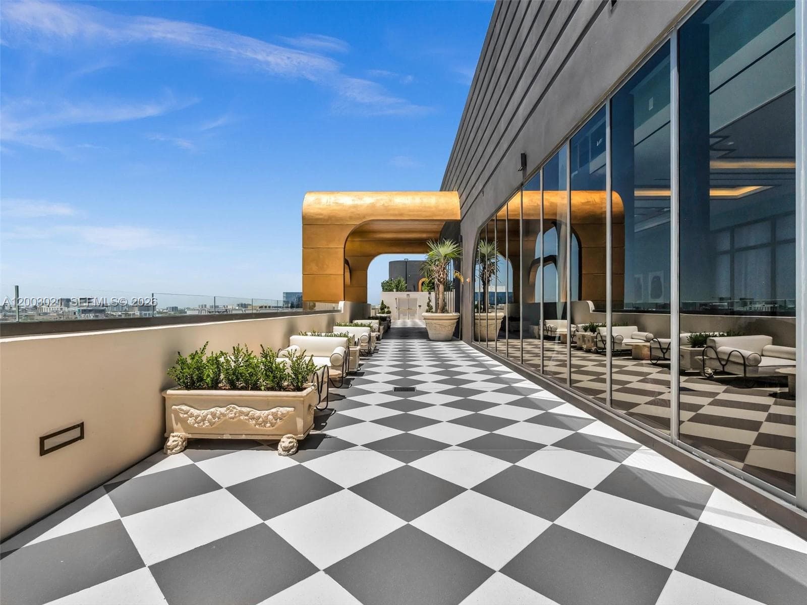 2700 NW 2nd Ave # 439, Miami FL 33127 — 44