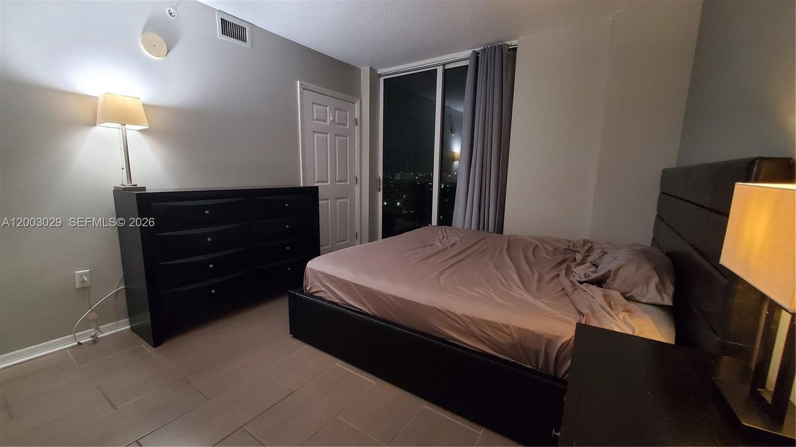 Miami, FL — 10