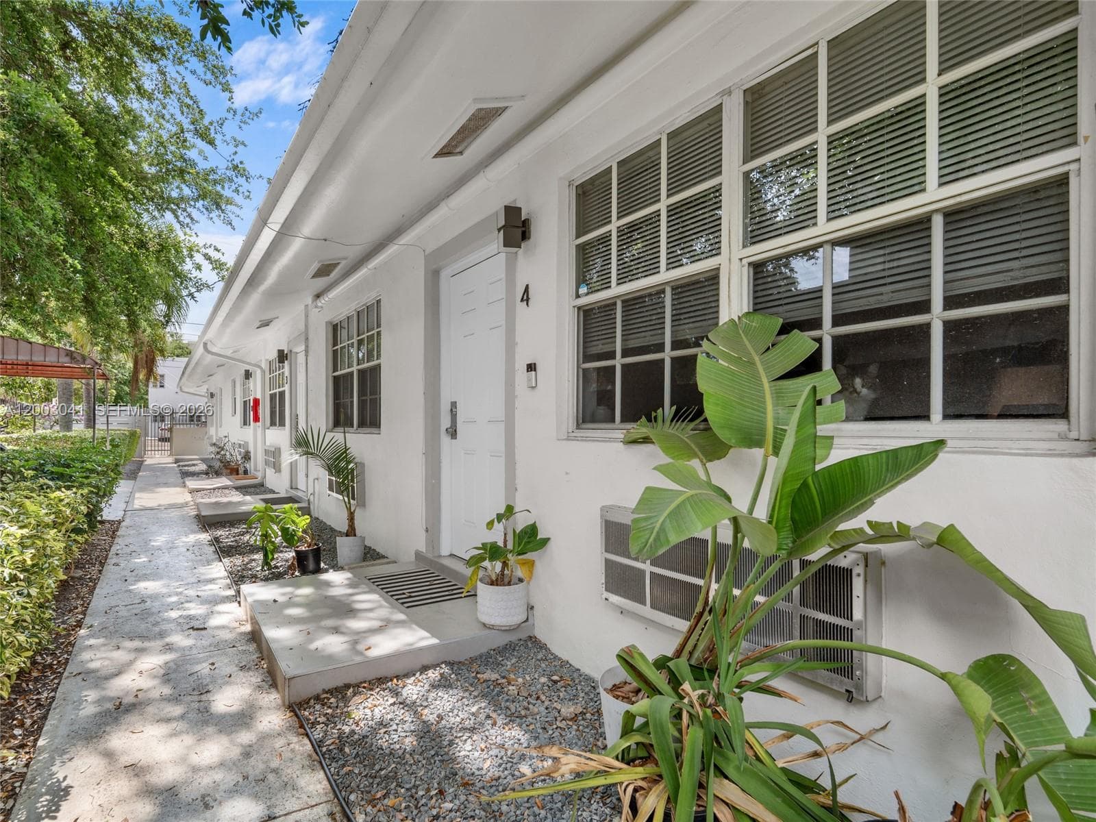 571 NE 67th St, Miami FL 33138 — 8