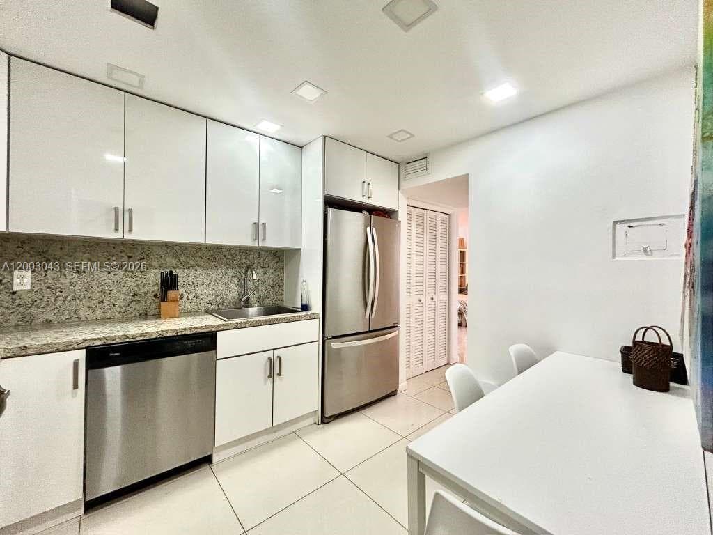 9500 W Bay Harbor Dr # 2G, Bay Harbor Islands FL 33154 — 2