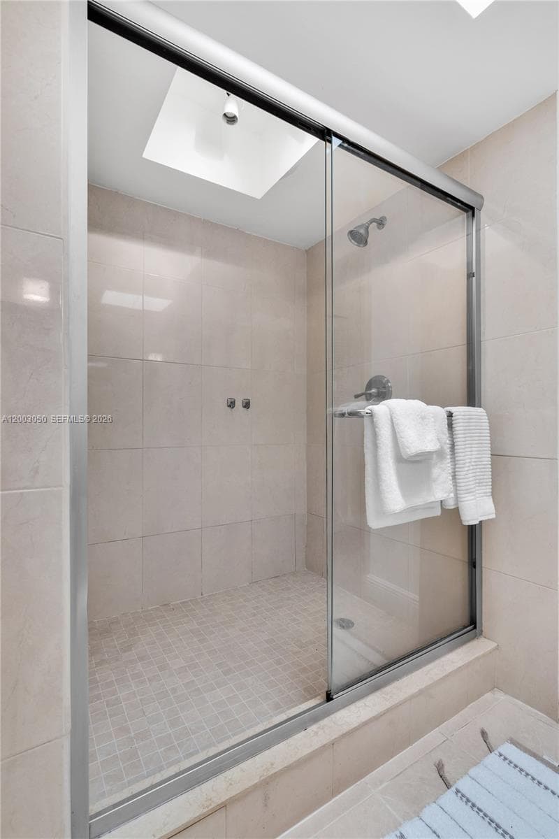101 Crandon Blvd # 367, Key Biscayne FL 33149 — 25