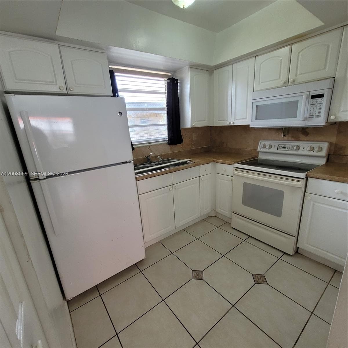 1370 NE 119th St # 137015, Miami FL 33161 — 12