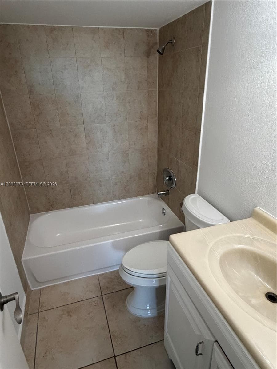 1805 Sans Souci Blvd # 526, North Miami FL 33181 — 7