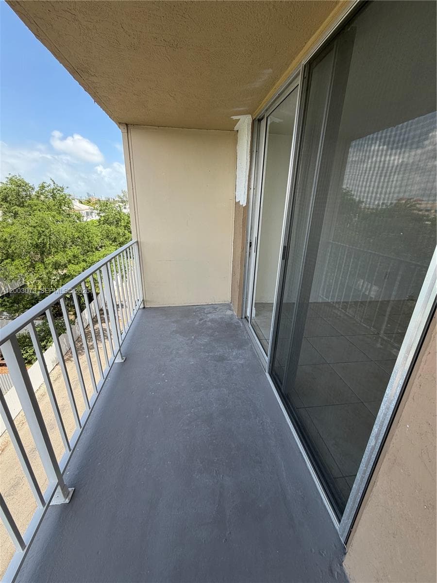 1805 Sans Souci Blvd # 526, North Miami FL 33181 — 8
