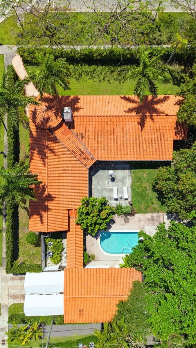 2300 S Miami Ave, Miami FL 33129 — 58