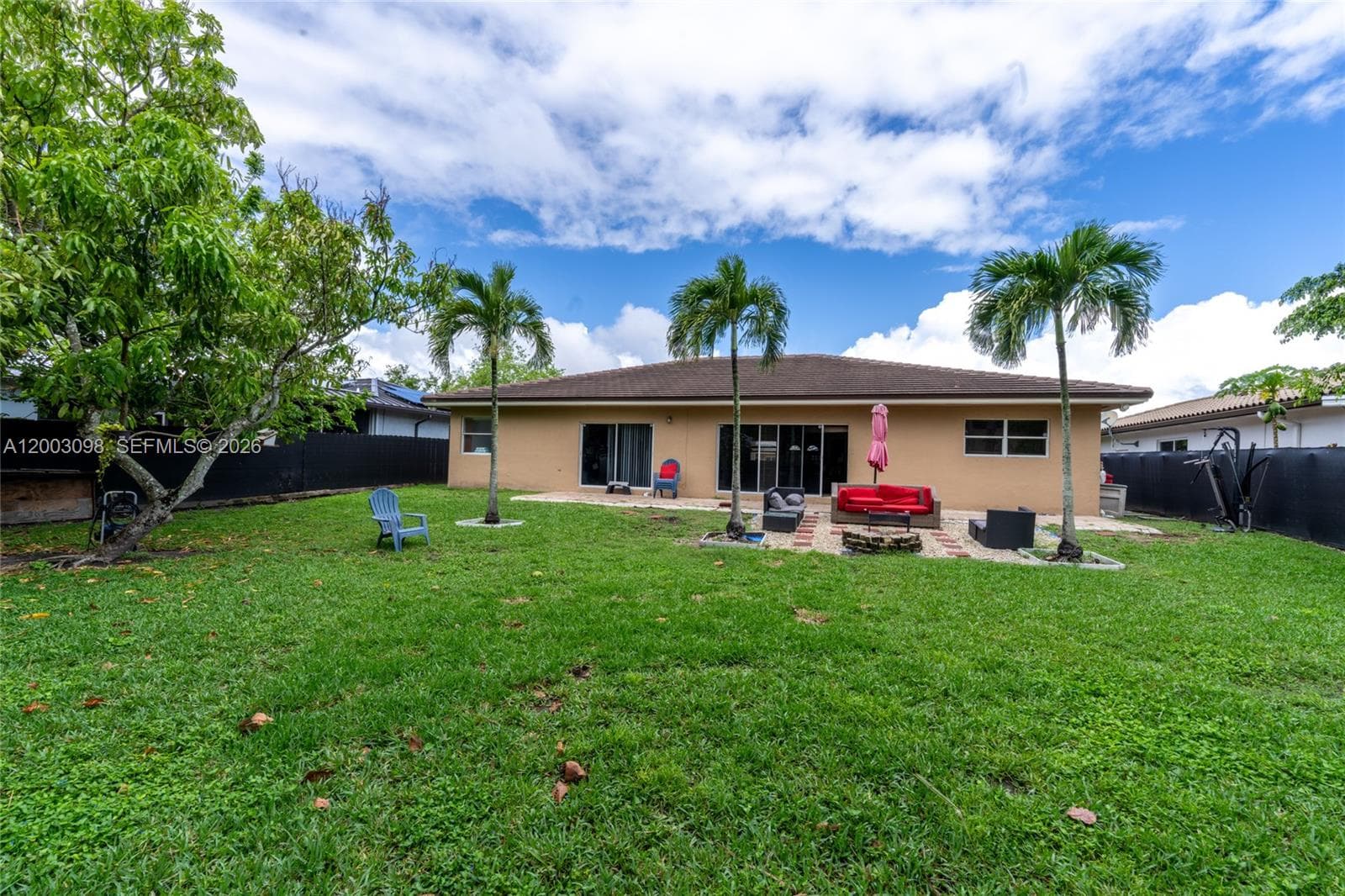 14762 SW 143rd Ter, Miami FL 33196 — 15