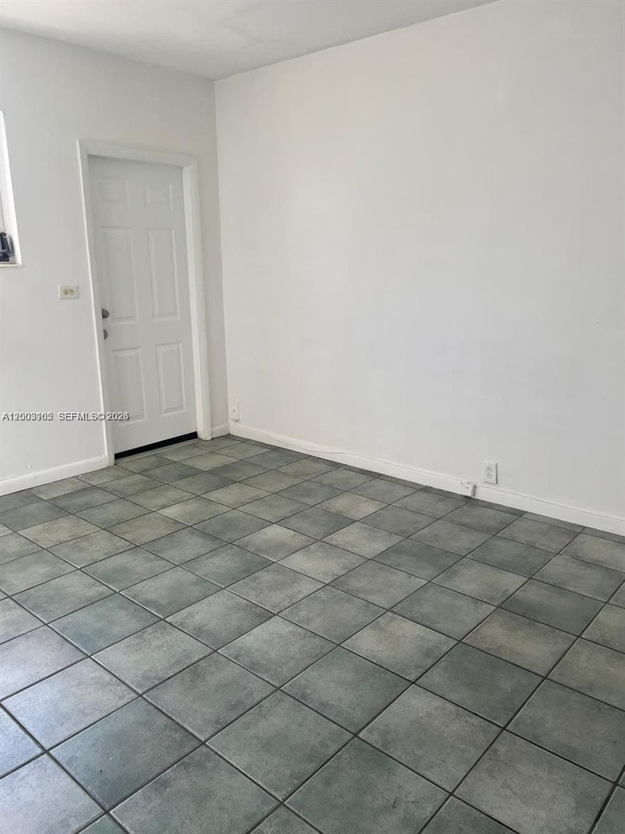 12605 NE 13th Ave # 6, North Miami FL 33161 — 4