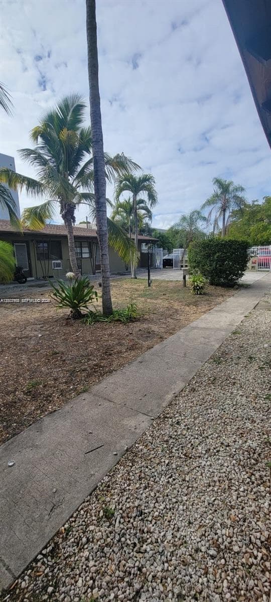 12605 NE 13th Ave # 6, North Miami FL 33161 — 8