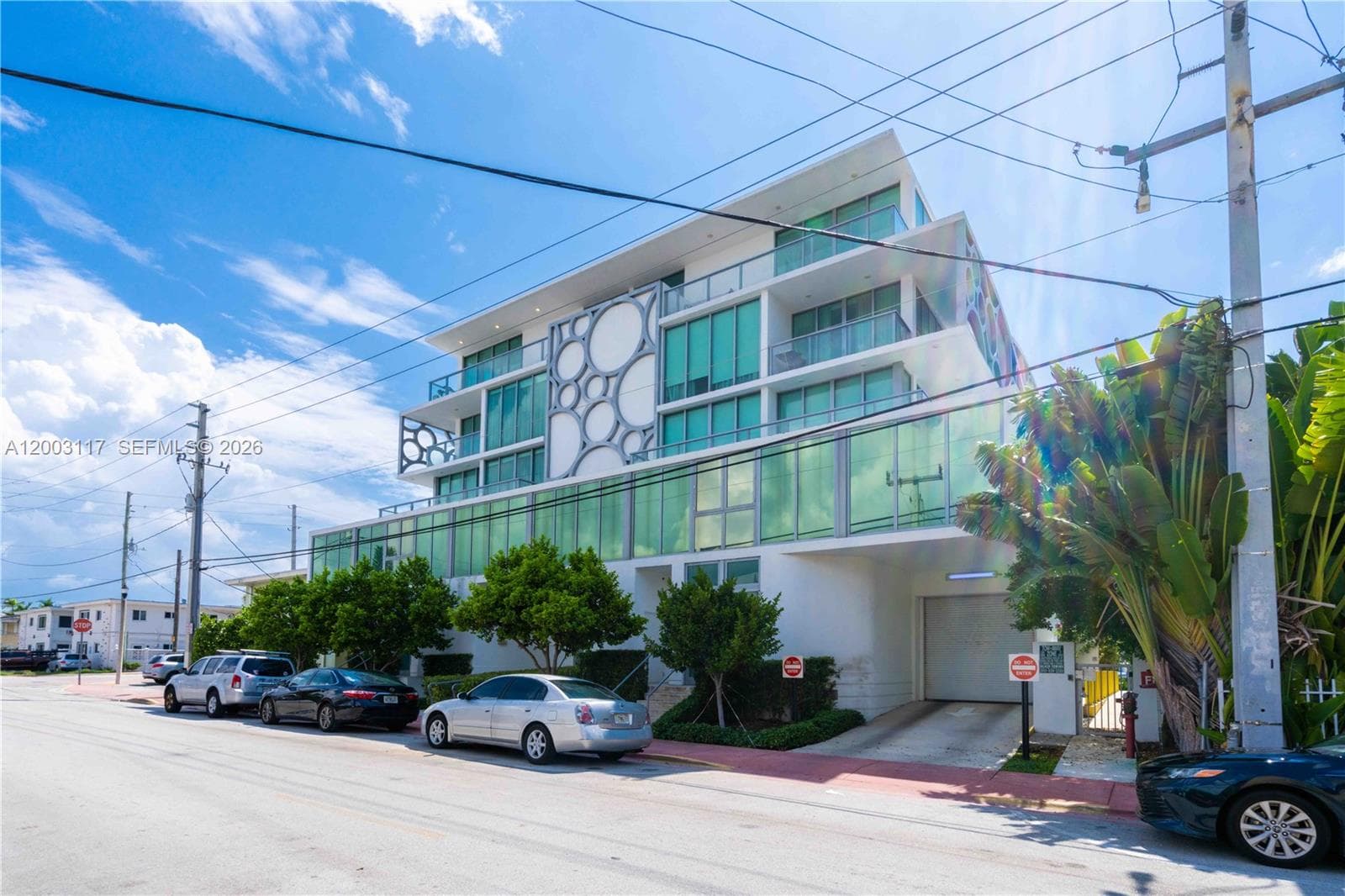 8425 Crespi Blvd, Miami Beach FL 33141 — 12