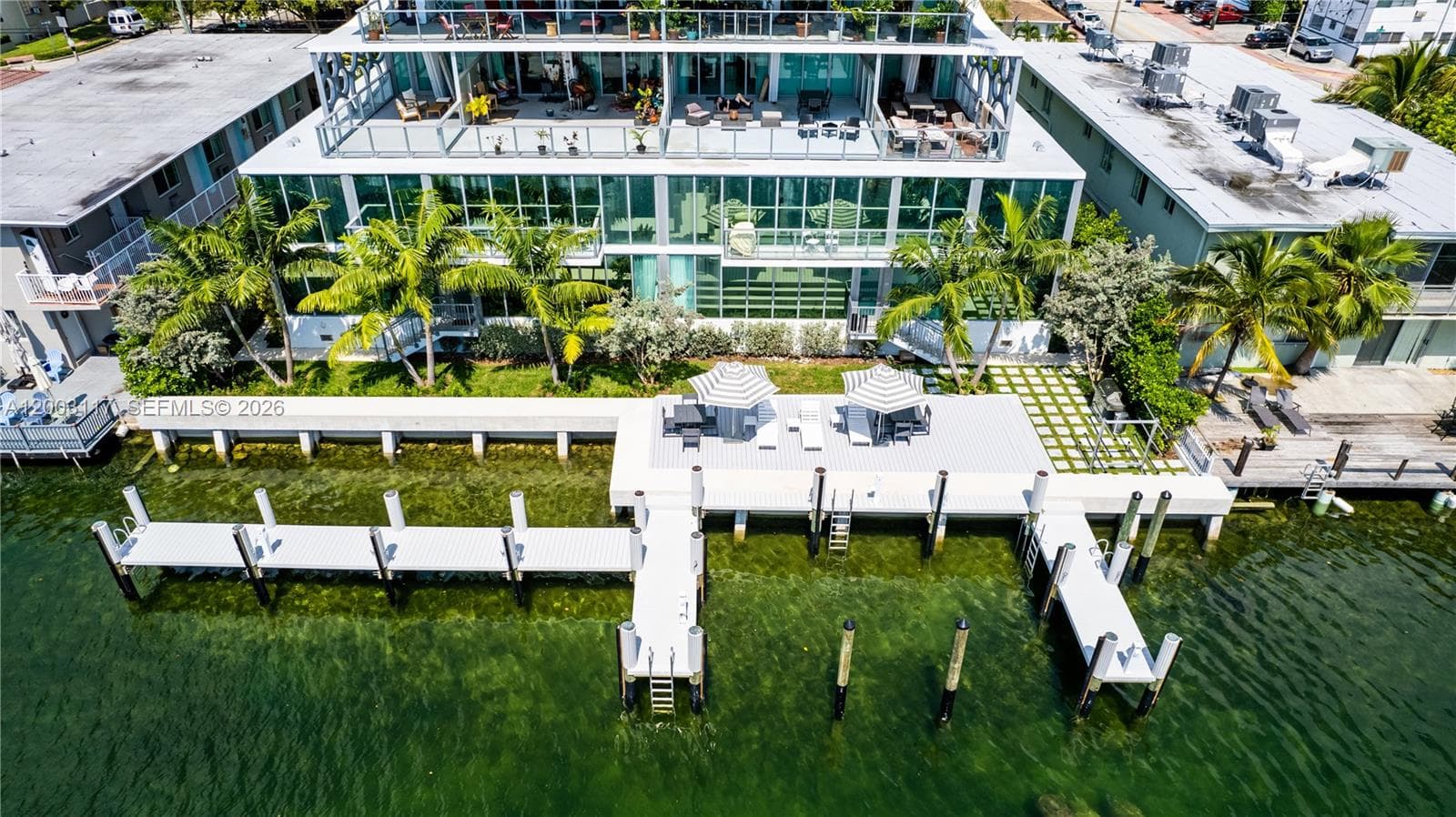 8425 Crespi Blvd, Miami Beach FL 33141 — 4