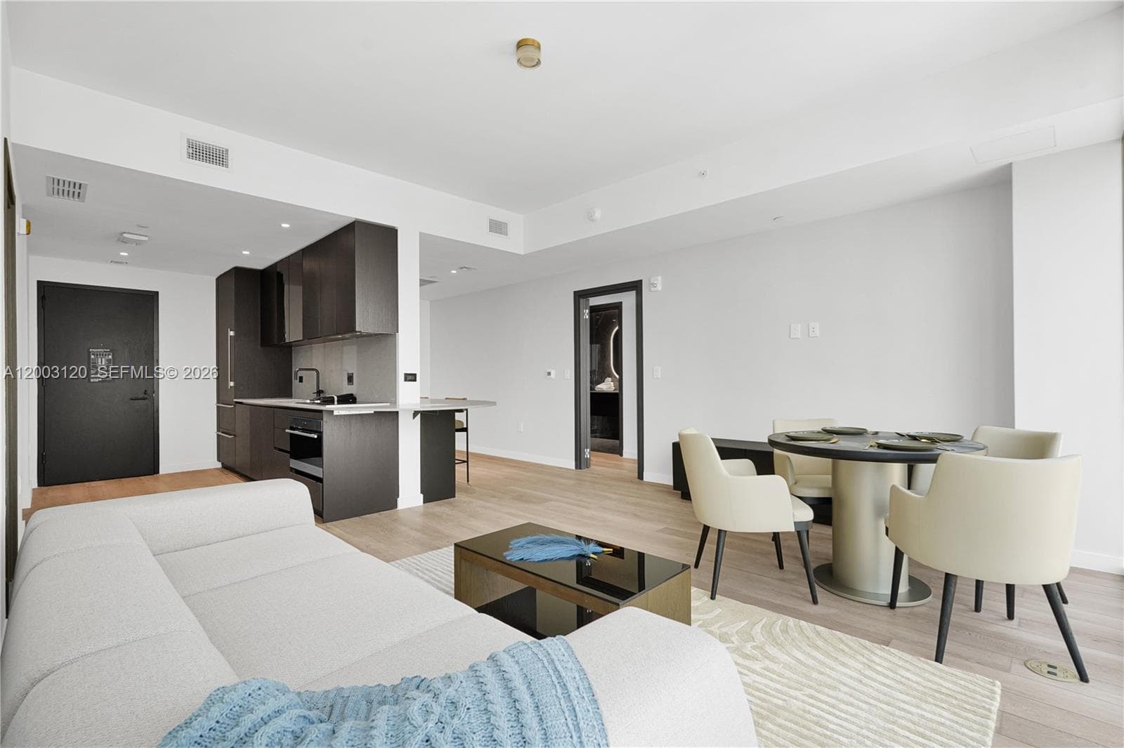 20 NE 11th St # 4006, Miami FL 33132 — 2