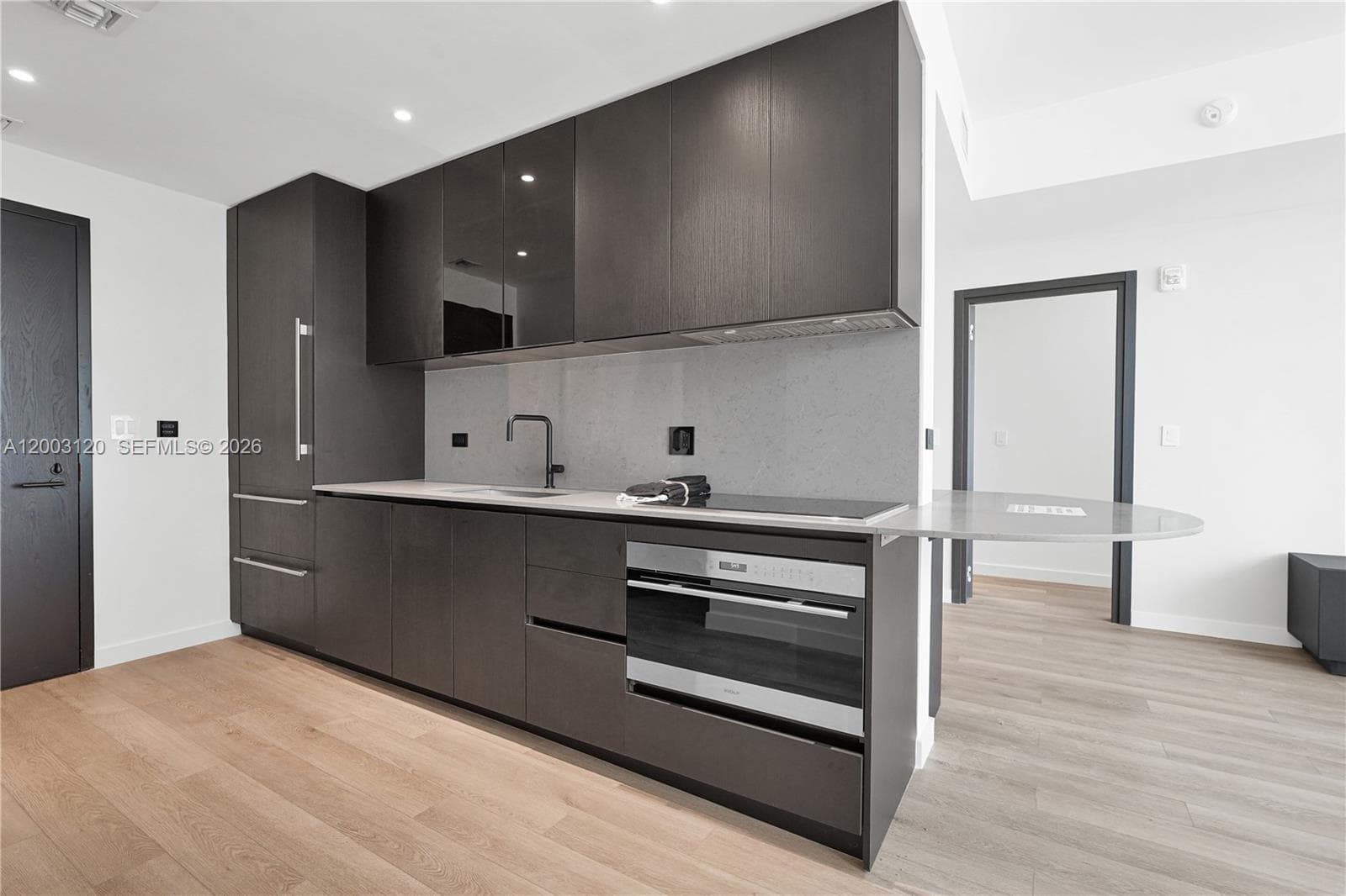 20 NE 11th St # 4006, Miami FL 33132 — 17