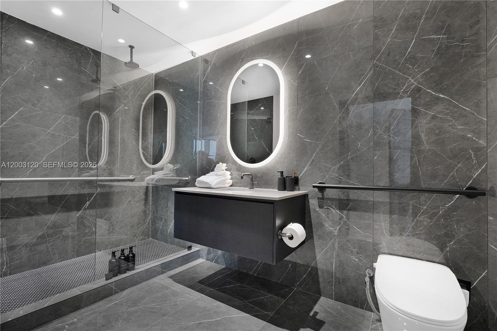 20 NE 11th St # 4006, Miami FL 33132 — 16