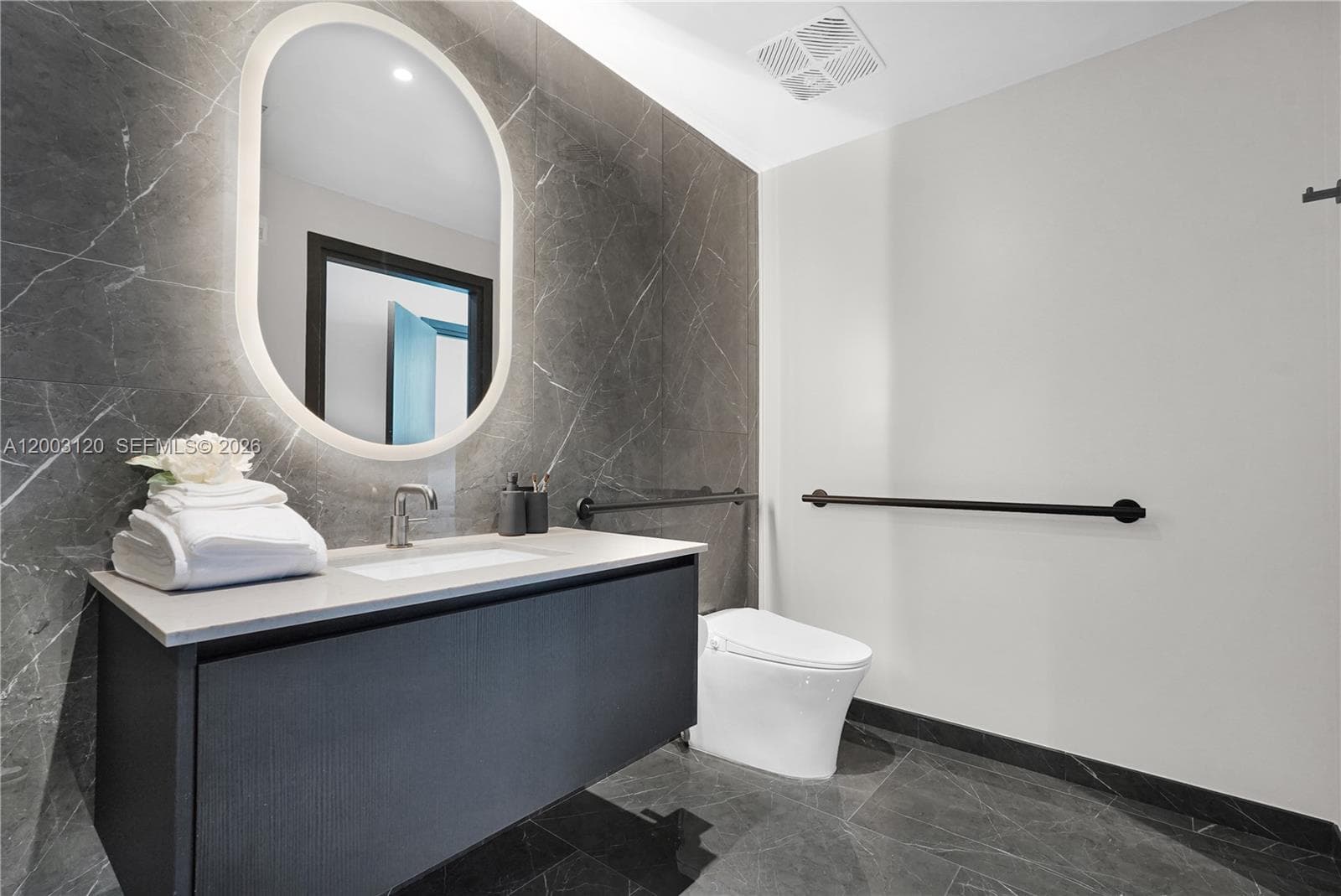 20 NE 11th St # 4006, Miami FL 33132 — 15