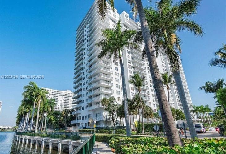 2851 NE 183rd St # 509E, Aventura FL 33160 — 16