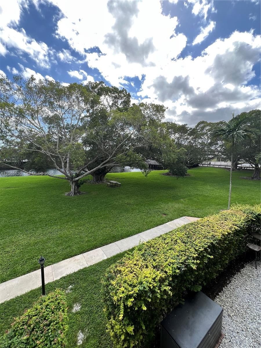8335 SW 72nd Ave # 212D, Miami FL 33143 — 27