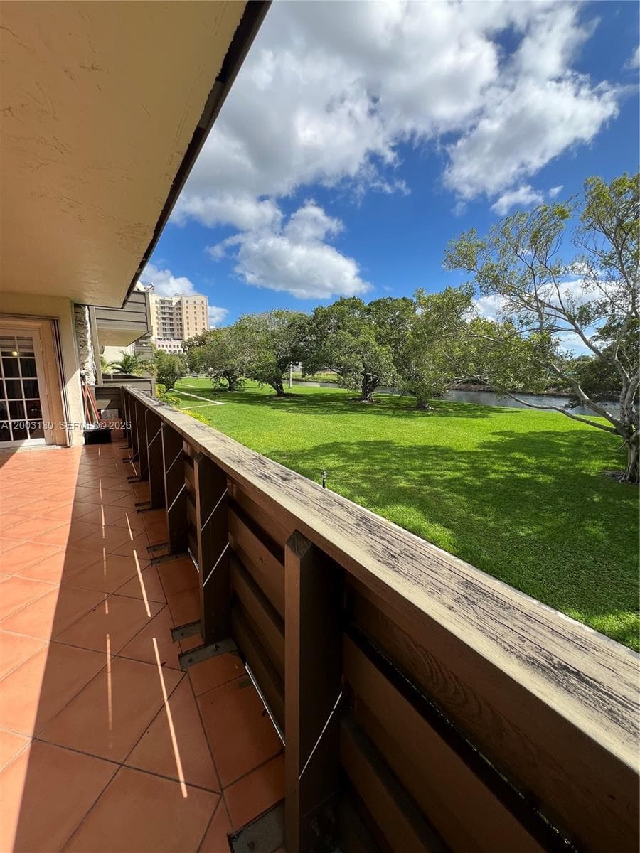 8335 SW 72nd Ave # 212D, Miami FL 33143 — 30
