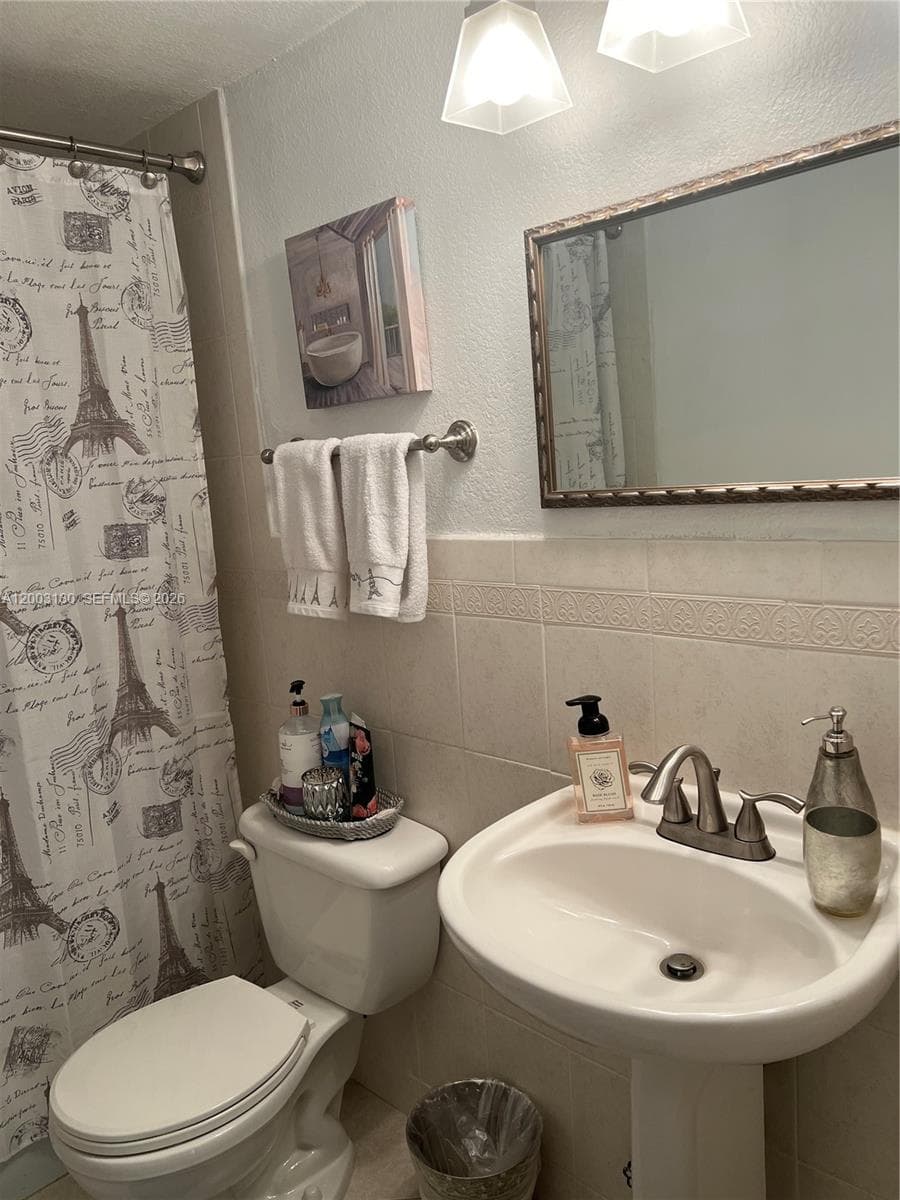 8335 SW 72nd Ave # 212D, Miami FL 33143 — 18