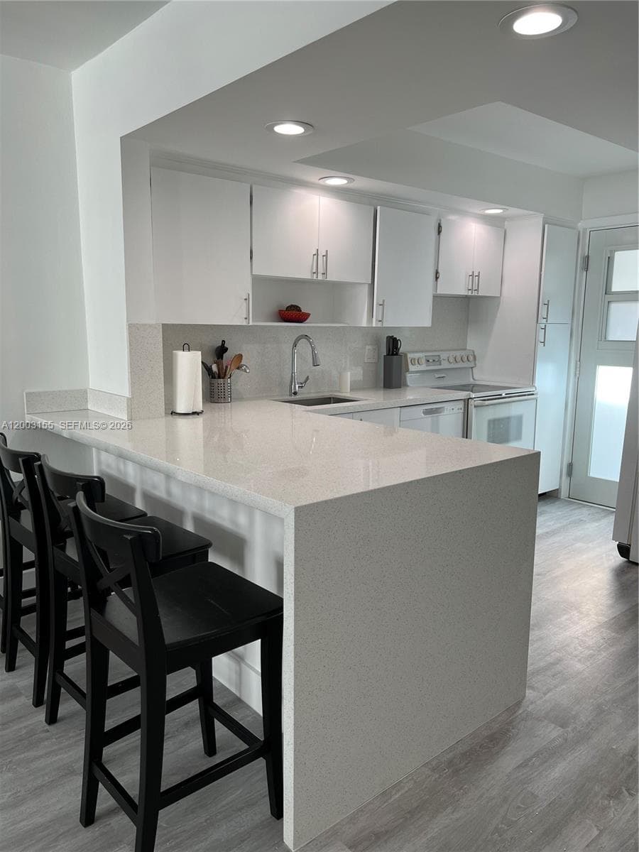 240 Galen Dr # 302, Key Biscayne FL 33149 — 10