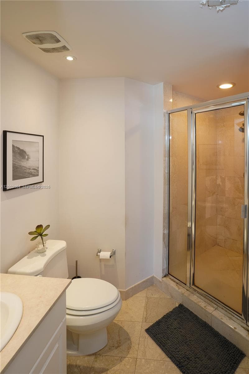 3370 Hidden Bay Dr # 213, Aventura FL 33180 — 25