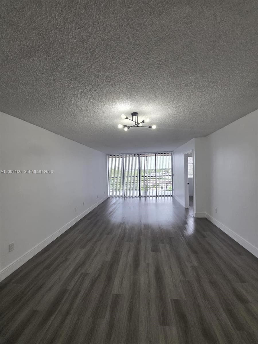 20840 San Simeon Way # 601, Miami FL 33179 — 1