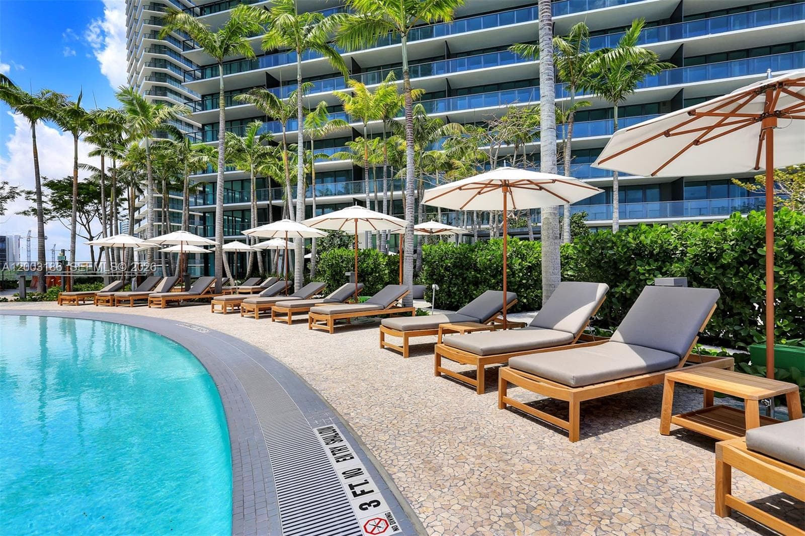 650 NE 32nd St # 1107, Miami FL 33137 — 37