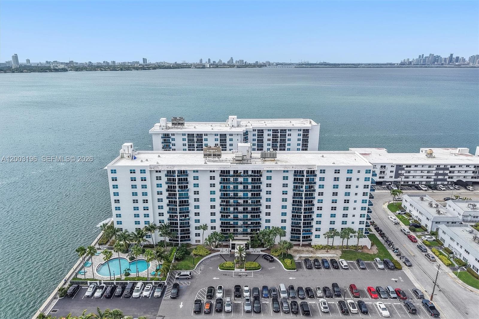 7501 E Treasure Dr, North Bay Village FL 33141 — 42