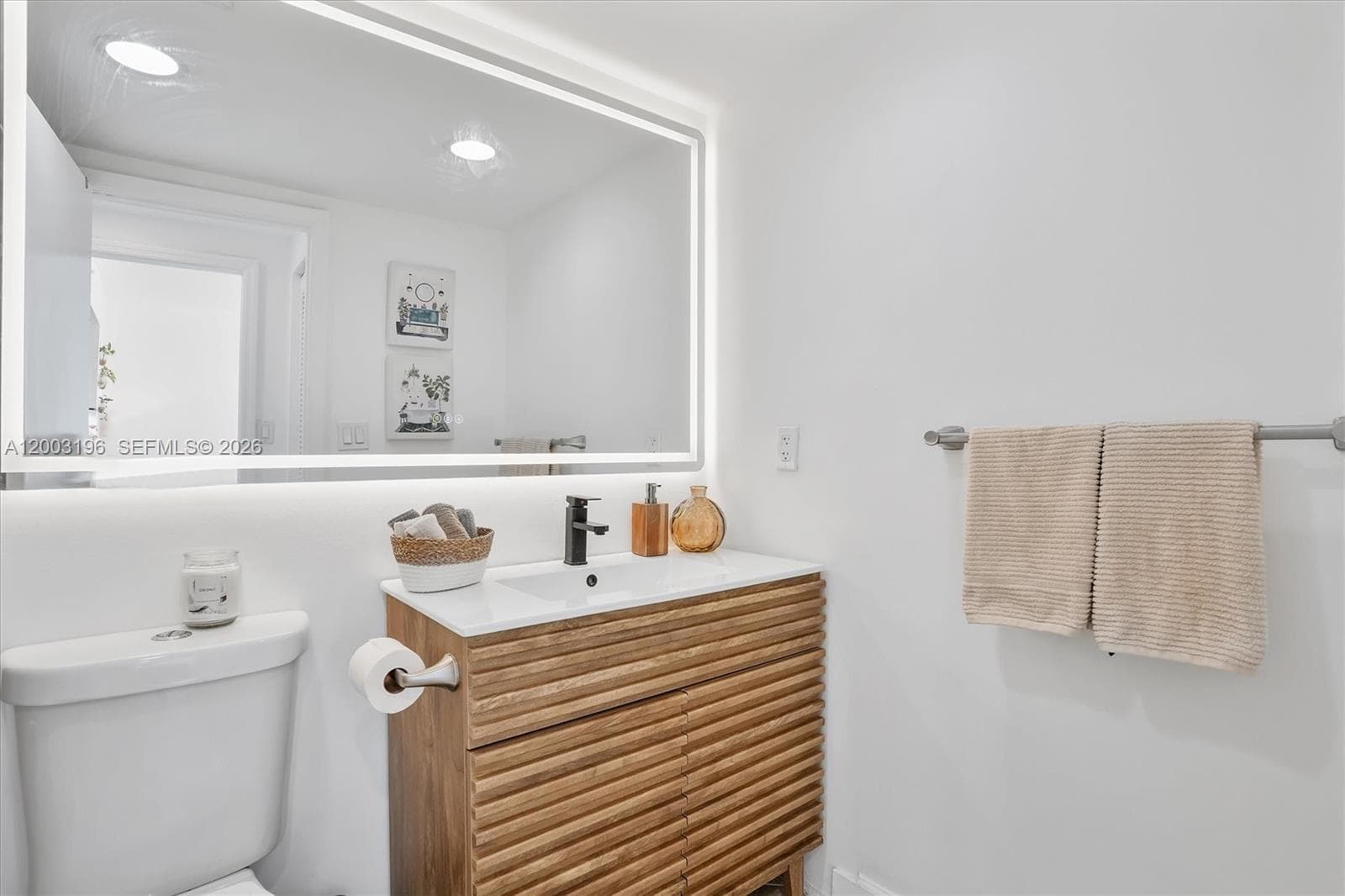 7501 E Treasure Dr, North Bay Village FL 33141 — 7
