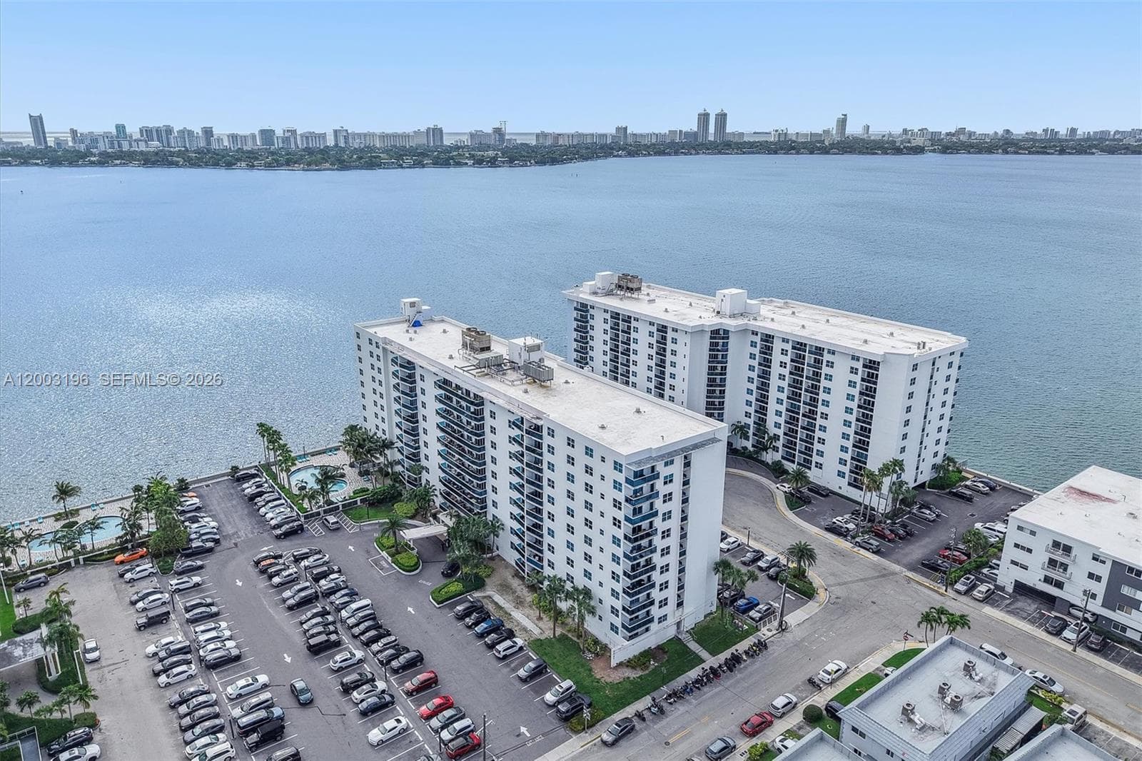 7501 E Treasure Dr, North Bay Village FL 33141 — 45