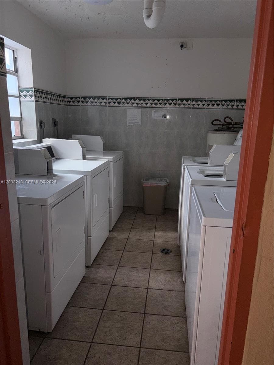 401 NW 72nd Ave # D, Miami FL 33126 — 9