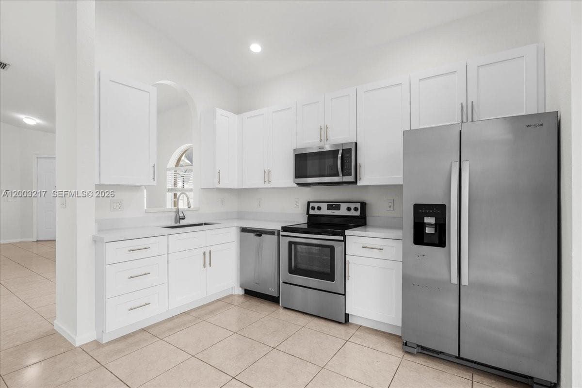 3954 NE 13th Dr, Homestead FL 33033 — 2