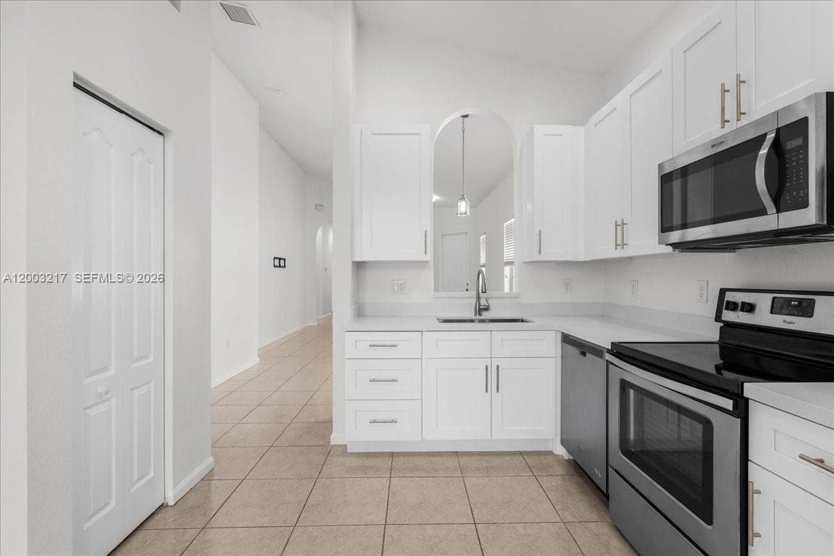 3954 NE 13th Dr, Homestead FL 33033 — 43