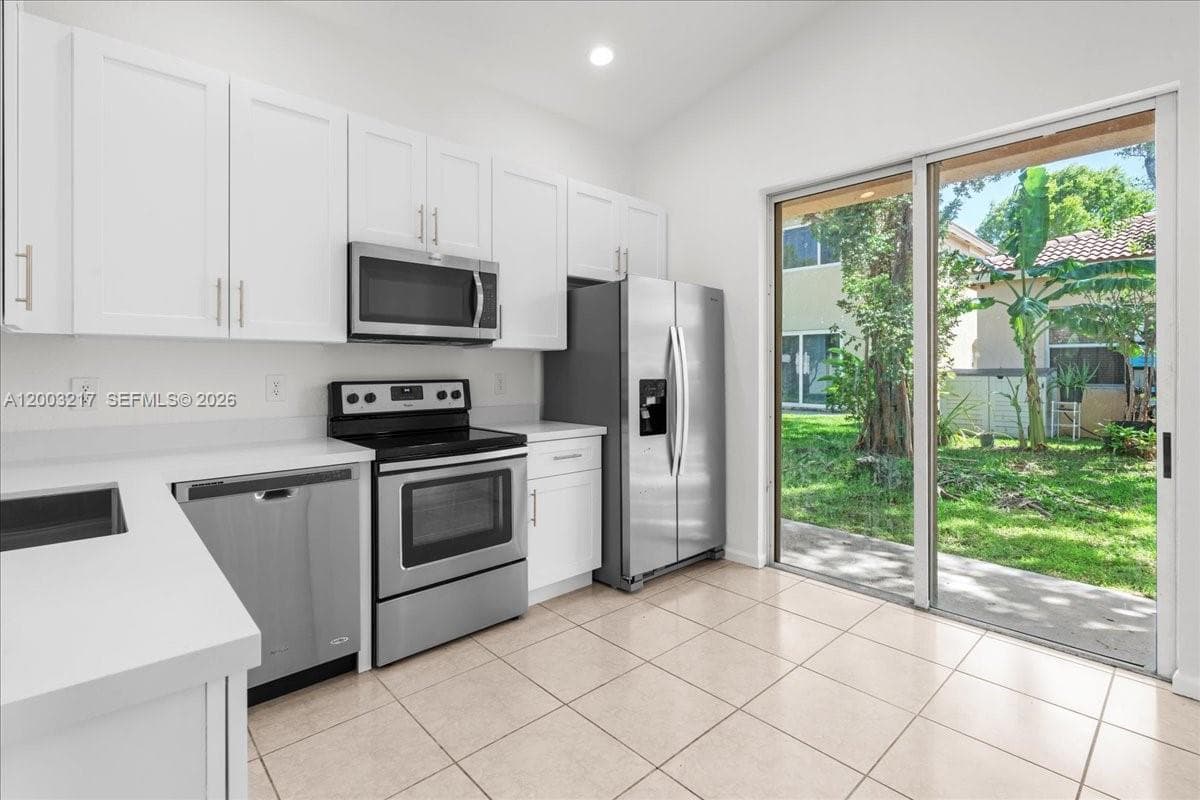 3954 NE 13th Dr, Homestead FL 33033 — 40