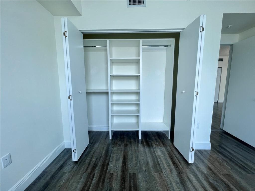 110 SW 12 Street # 907, Miami FL 33130 — 5