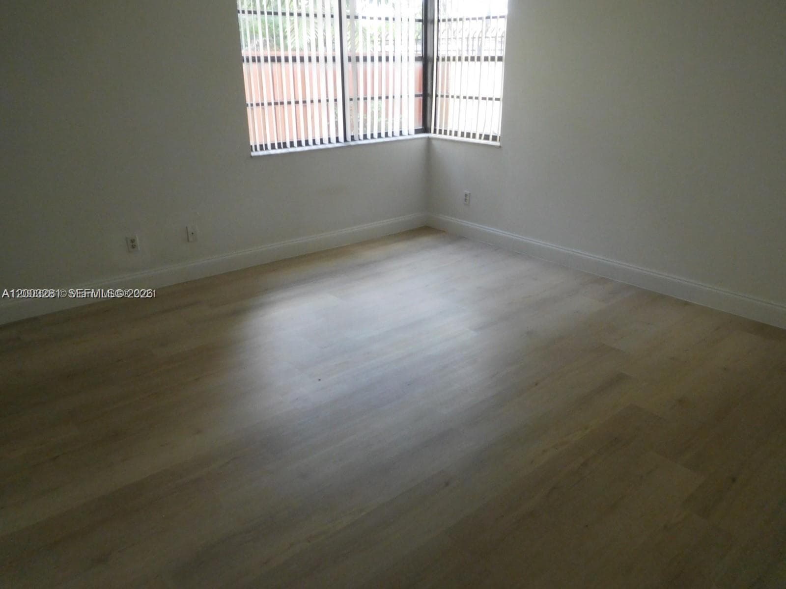 323 Ives Dairy Rd # 06, Miami FL 33179 — 16