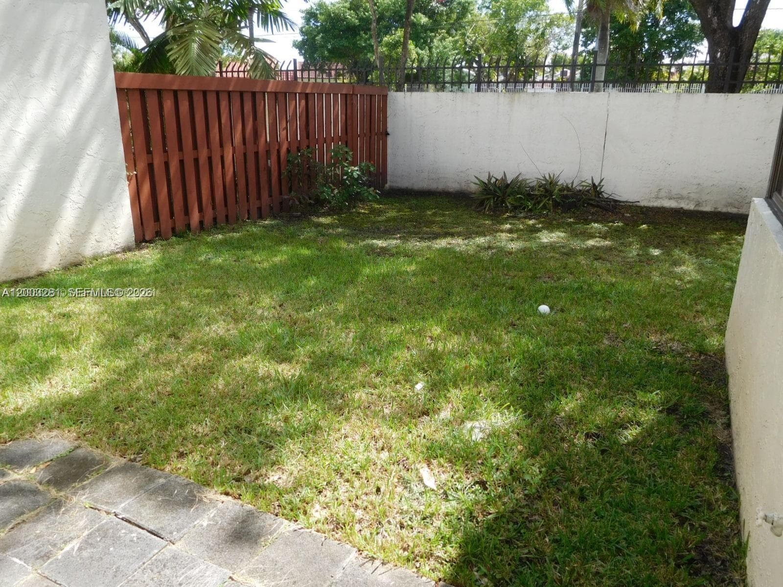 323 Ives Dairy Rd # 06, Miami FL 33179 — 22