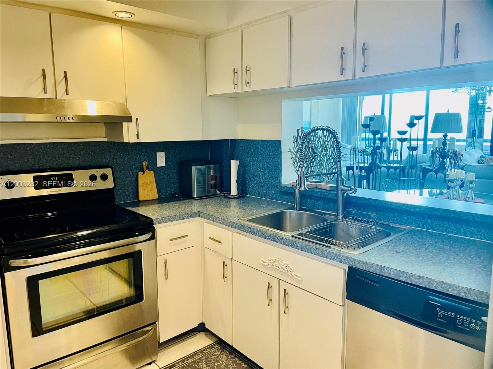 2555 Collins Ave # 1805, Miami Beach FL 33140 — 7