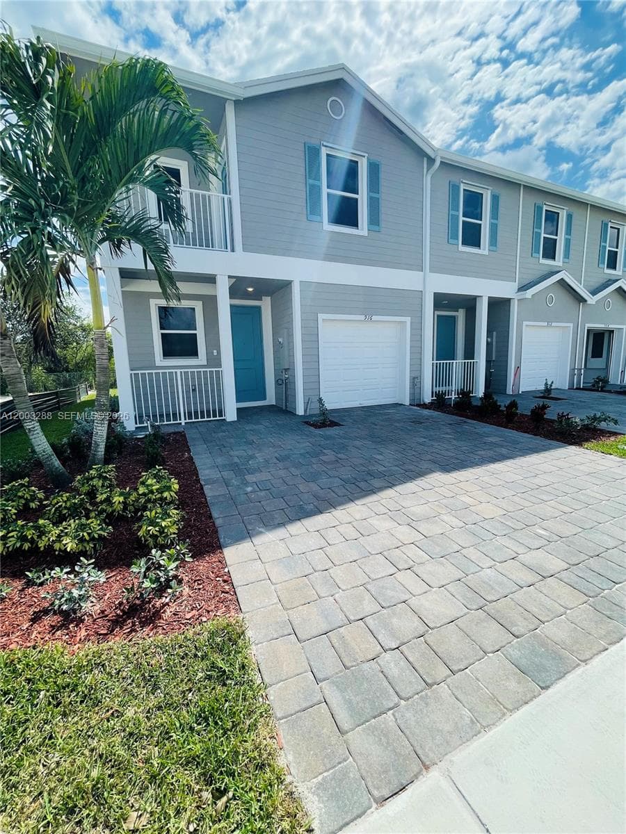 916 SE 19th St # 916, Homestead FL 33034 — 1
