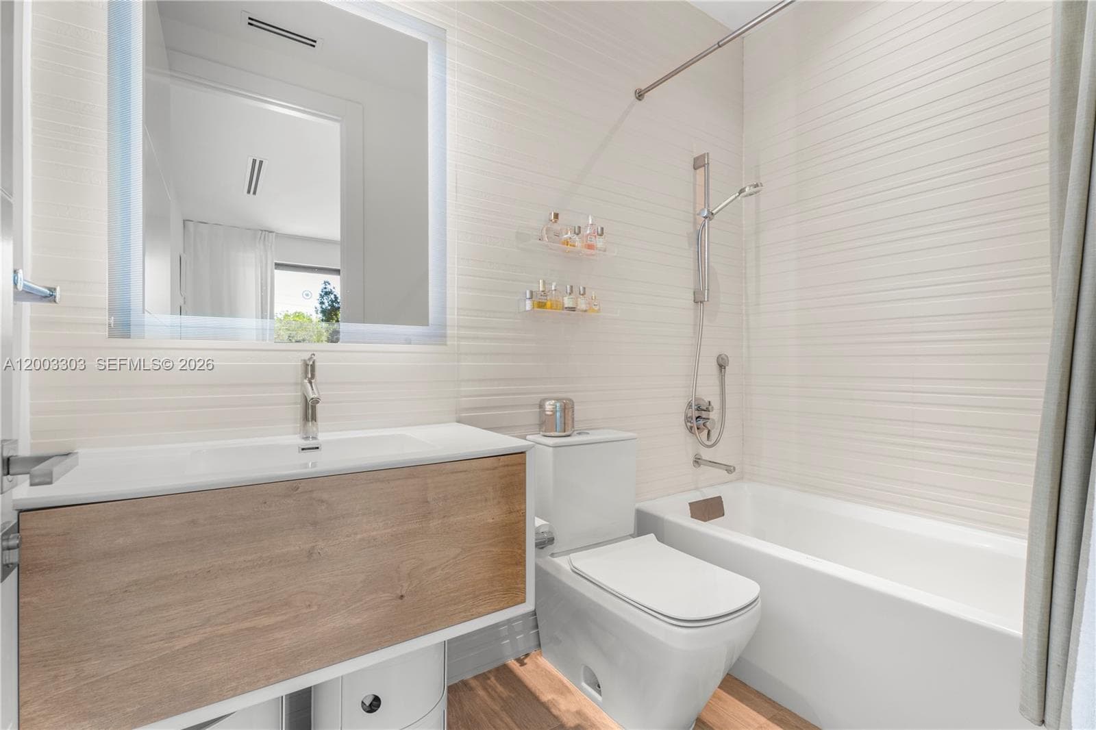 2955 Shipping Ave # 2955, Miami FL 33133 — 34