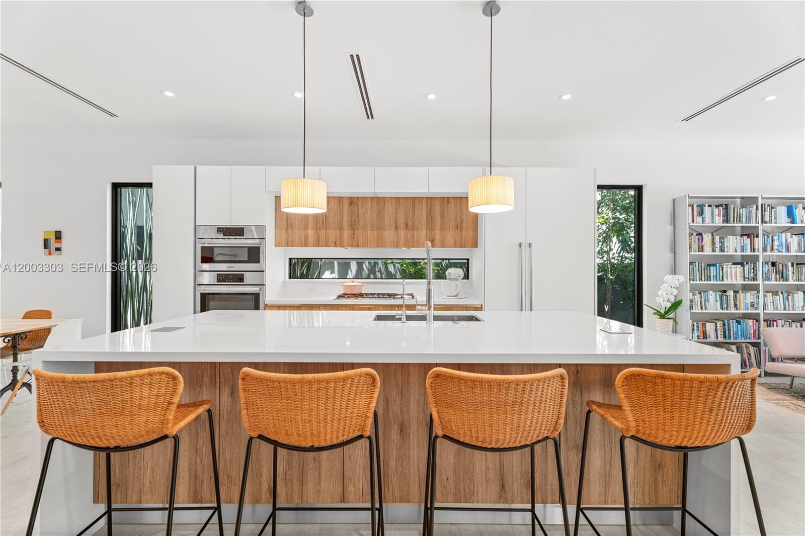 2955 Shipping Ave # 2955, Miami FL 33133 — 10