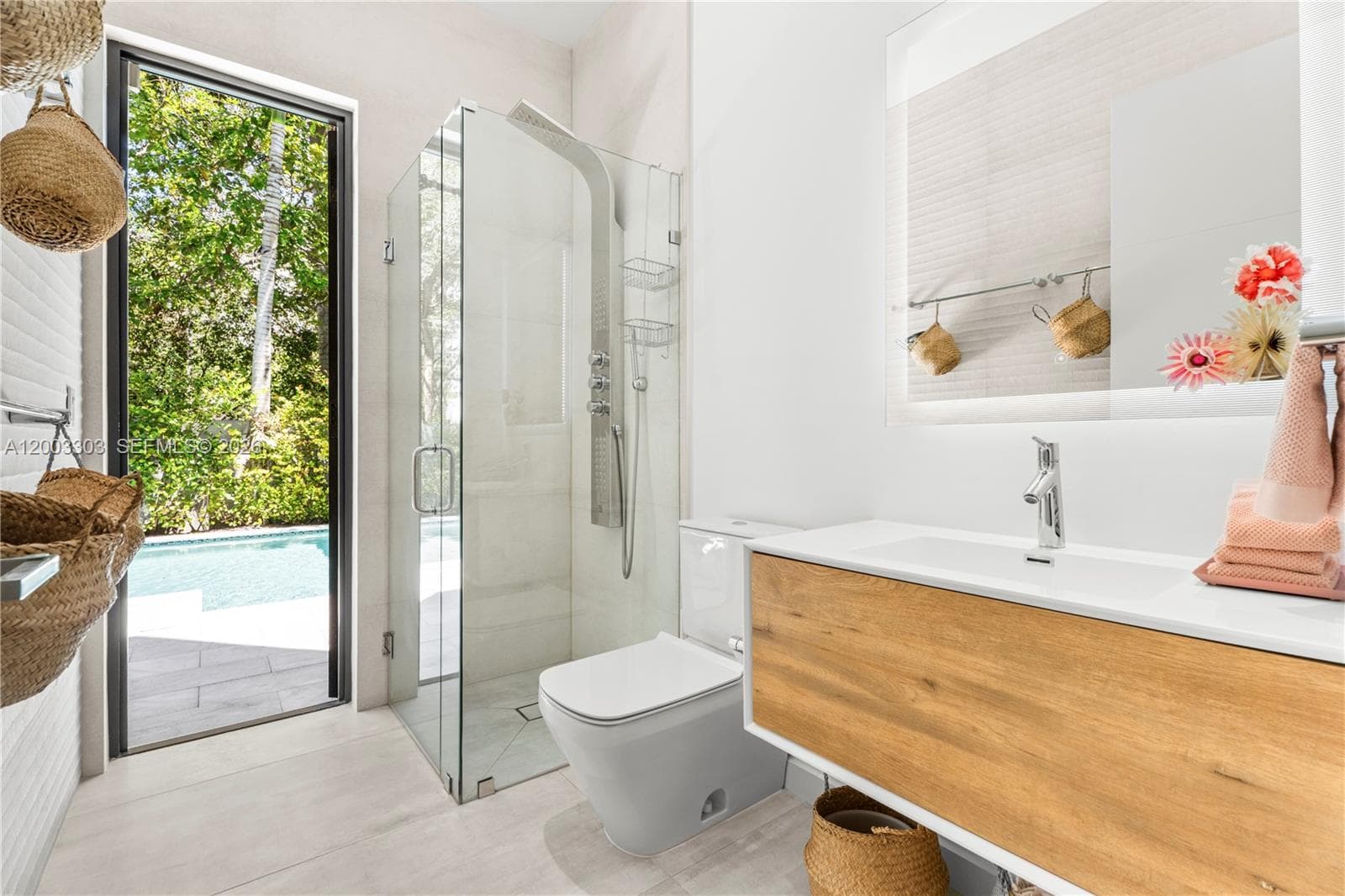 2955 Shipping Ave # 2955, Miami FL 33133 — 19
