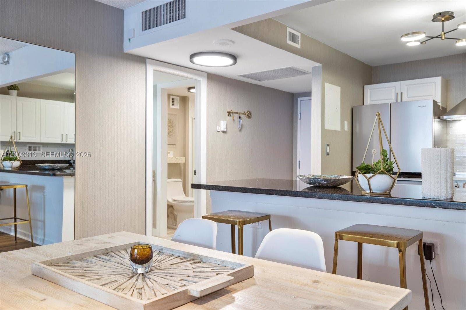 2301 Collins Ave # 421, Miami Beach FL 33139 — 16